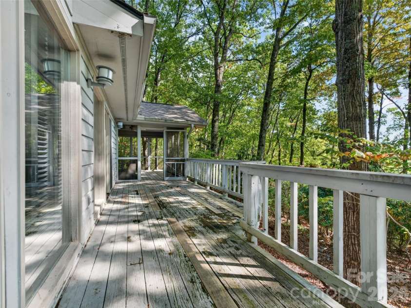 172 Clock Crest Drive, Pisgah Forest, NC 28768.  MLS# CAR4428630, YatesRealty ID 54860. 