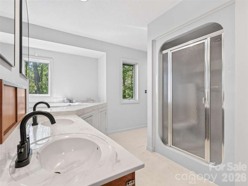 172 Clock Crest Drive, Pisgah Forest, NC 28768.  MLS# CAR4428630, YatesRealty ID 54860. 