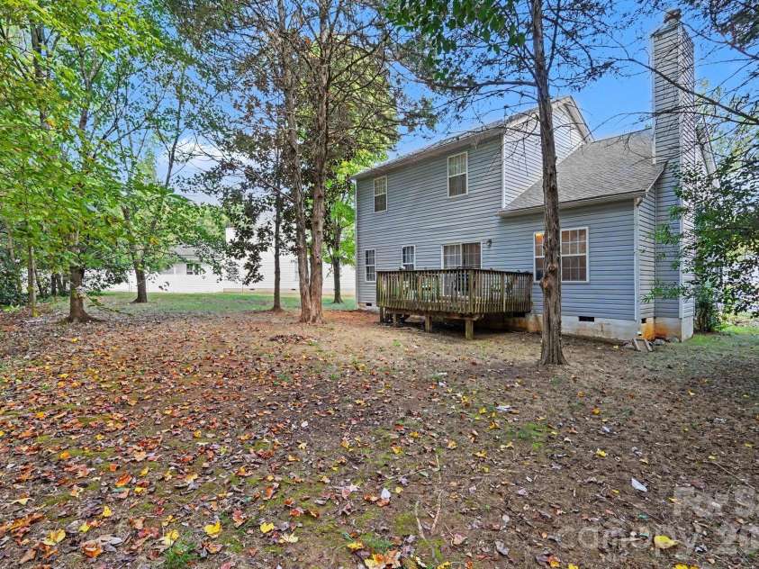 9600 Veronica Drive, Charlotte, NC 28215.  MLS# CAR4428554, YatesRealty ID 54861. 