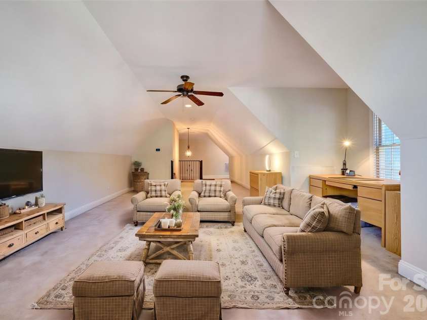 225 Highland Forest Drive, Lake Wylie, SC 29710.  MLS# CAR4429325, YatesRealty ID 54863. 