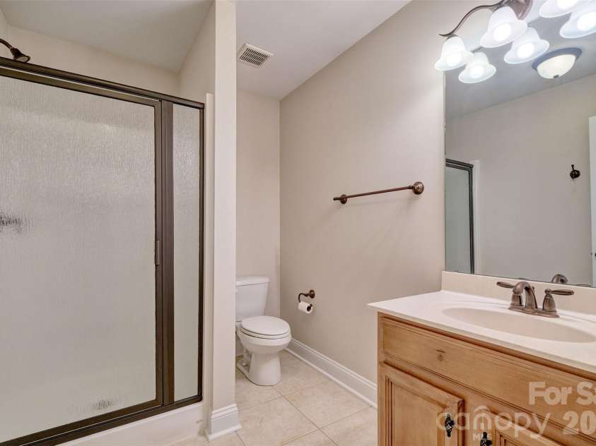 225 Highland Forest Drive, Lake Wylie, SC 29710.  MLS# CAR4429325, YatesRealty ID 54863. 