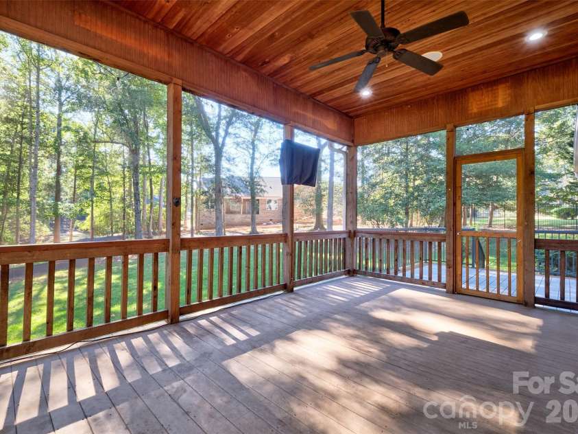 225 Highland Forest Drive, Lake Wylie, SC 29710.  MLS# CAR4429325, YatesRealty ID 54863. 