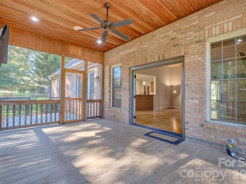 225 Highland Forest Drive, Lake Wylie, SC 29710.  MLS# CAR4429325, YatesRealty ID 54863. 