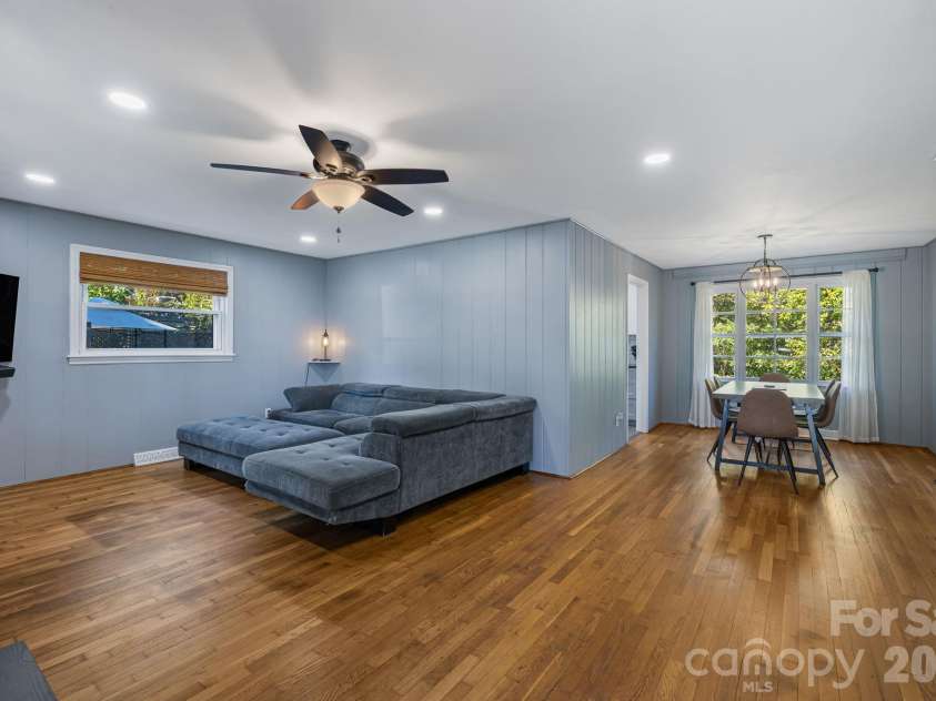 227 Cedar Hill Road, Asheville, NC 28806.  MLS# CAR4430299, YatesRealty ID 54864. 