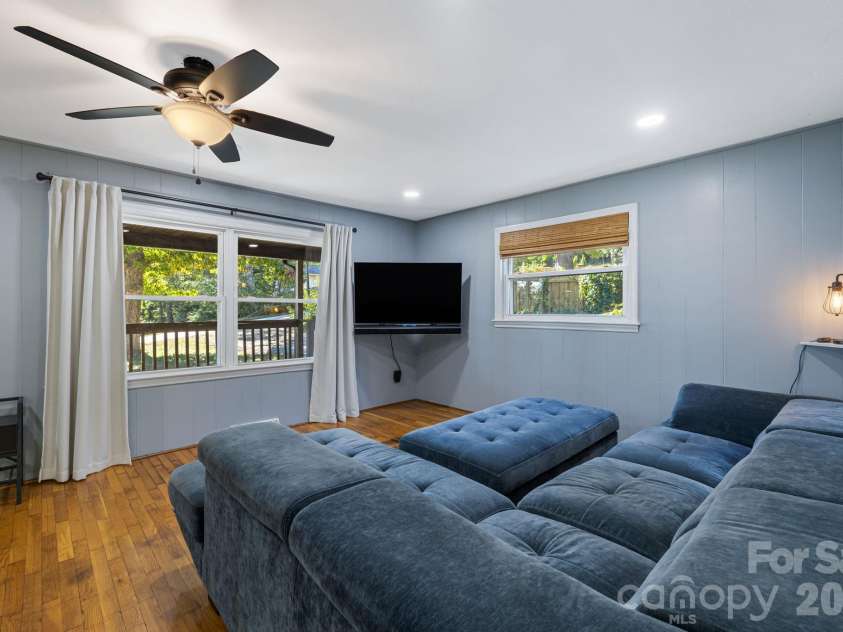 227 Cedar Hill Road, Asheville, NC 28806.  MLS# CAR4430299, YatesRealty ID 54864. 
