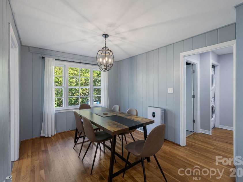 227 Cedar Hill Road, Asheville, NC 28806.  MLS# CAR4430299, YatesRealty ID 54864. 