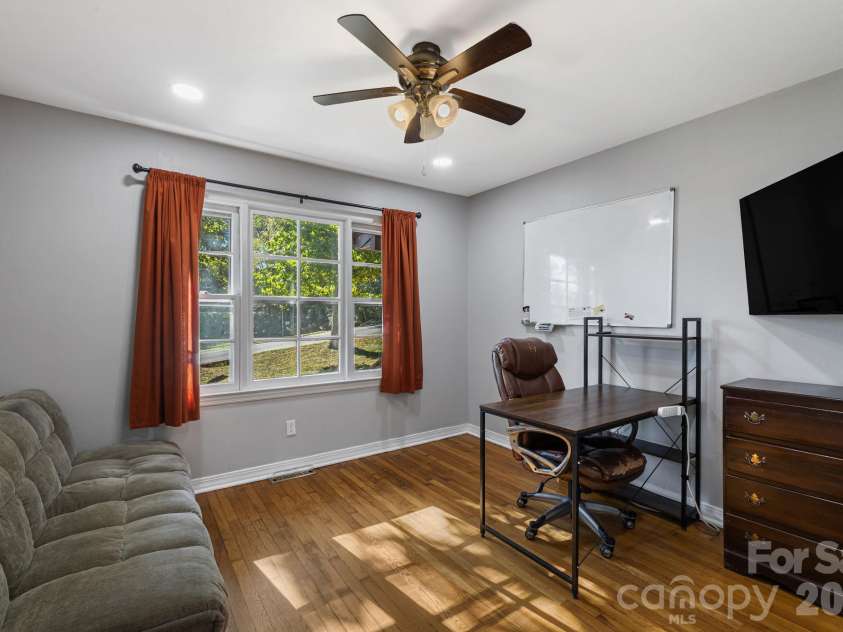 227 Cedar Hill Road, Asheville, NC 28806.  MLS# CAR4430299, YatesRealty ID 54864. 