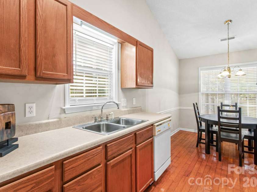 211 Whispering Pines Lane, Linwood, NC 27299.  MLS# CAR4429174, YatesRealty ID 54867. 
