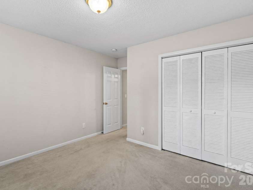 211 Whispering Pines Lane, Linwood, NC 27299.  MLS# CAR4429174, YatesRealty ID 54867. 