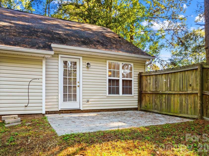 211 Whispering Pines Lane, Linwood, NC 27299.  MLS# CAR4429174, YatesRealty ID 54867. 