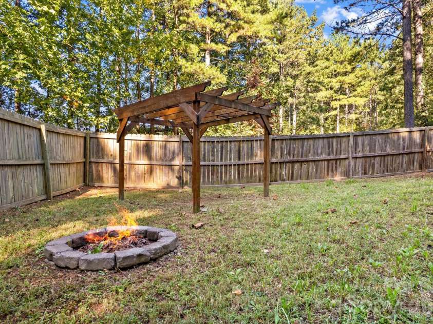 211 Whispering Pines Lane, Linwood, NC 27299.  MLS# CAR4429174, YatesRealty ID 54867. 