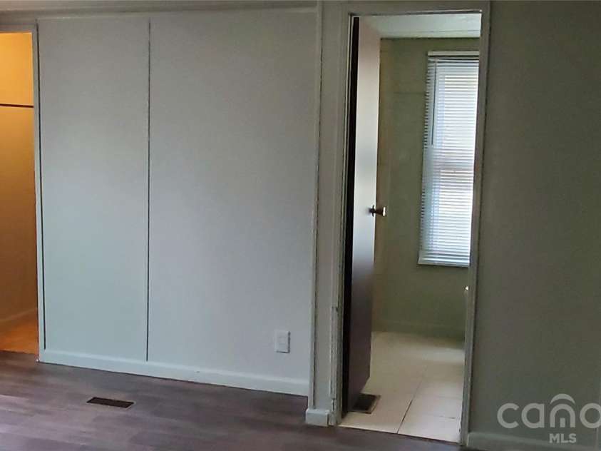 7297 Beaver Road, Kannapolis, NC 28081.  MLS# CAR4431620, YatesRealty ID 54869. Primary BR