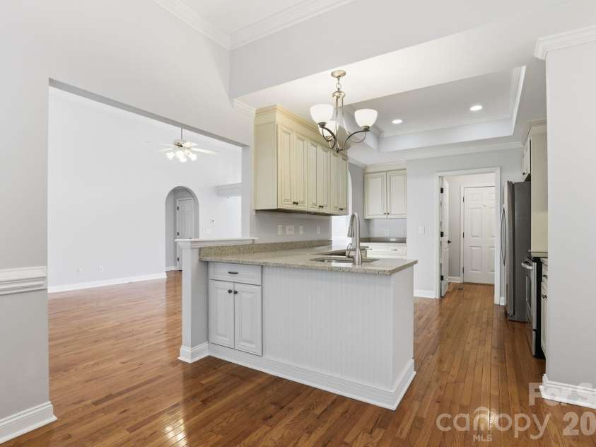 2421 Sweetbriar Lane, Rock Hill, SC 29732.  MLS# CAR4352010, YatesRealty ID 5487. 