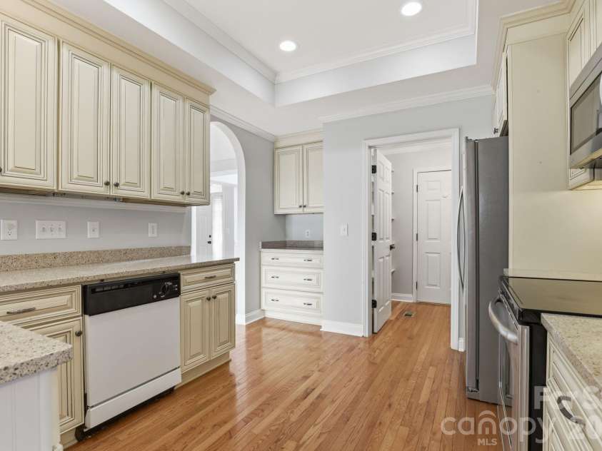 2421 Sweetbriar Lane, Rock Hill, SC 29732.  MLS# CAR4352010, YatesRealty ID 5487. 
