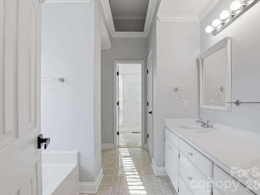 2421 Sweetbriar Lane, Rock Hill, SC 29732.  MLS# CAR4352010, YatesRealty ID 5487. 