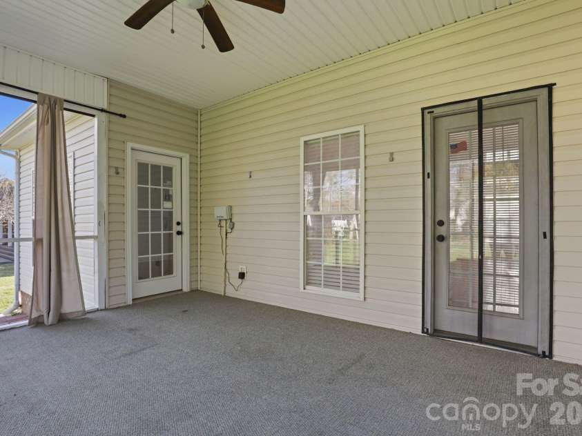 2421 Sweetbriar Lane, Rock Hill, SC 29732.  MLS# CAR4352010, YatesRealty ID 5487. 