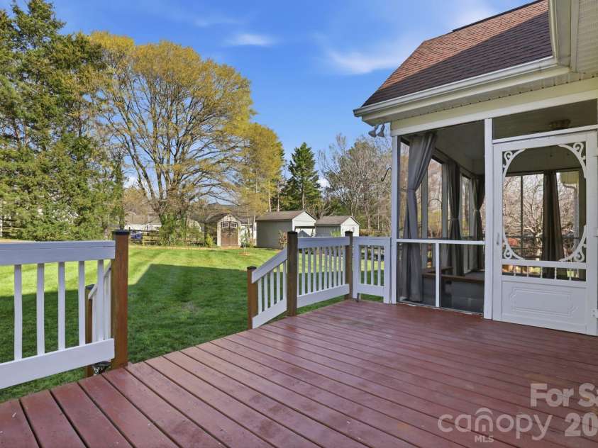 2421 Sweetbriar Lane, Rock Hill, SC 29732.  MLS# CAR4352010, YatesRealty ID 5487. 