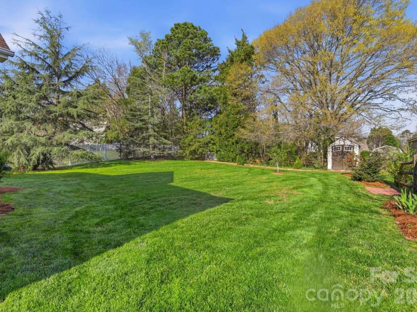2421 Sweetbriar Lane, Rock Hill, SC 29732.  MLS# CAR4352010, YatesRealty ID 5487. 