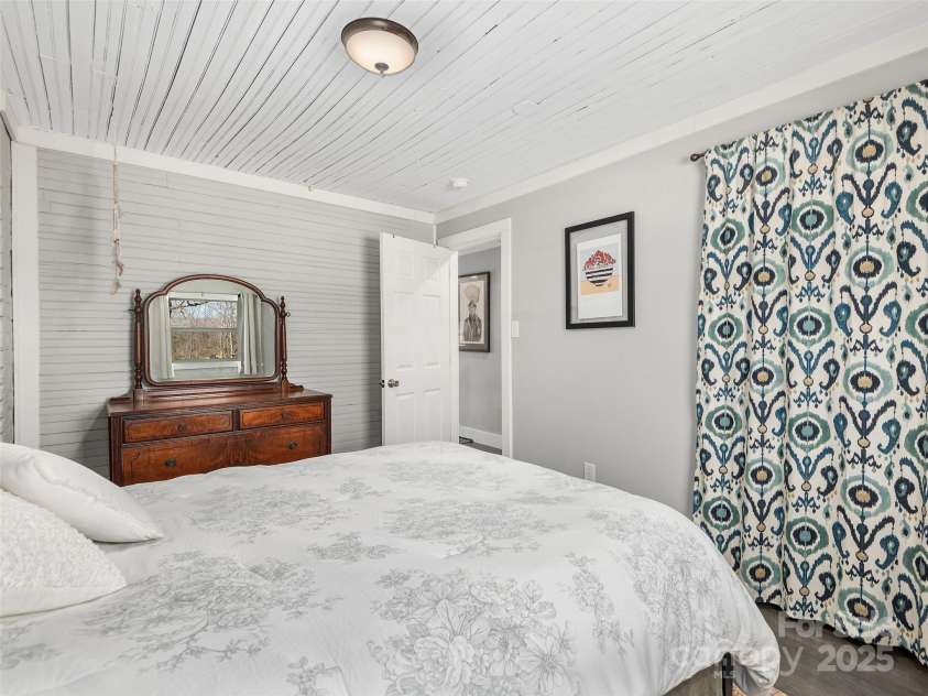 259 Herron Cove Road, Weaverville, NC 28787.  MLS# CAR4228536, YatesRealty ID 5487. 2nd Bedroom