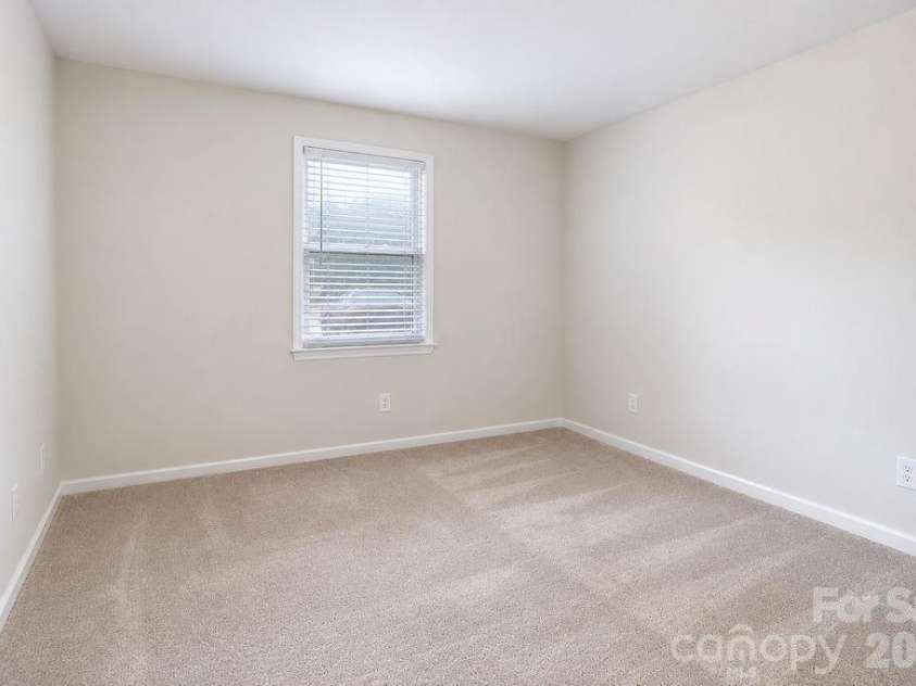 2102 Main Street, Kannapolis, NC 28081.  MLS# CAR4426090, YatesRealty ID 54870. 