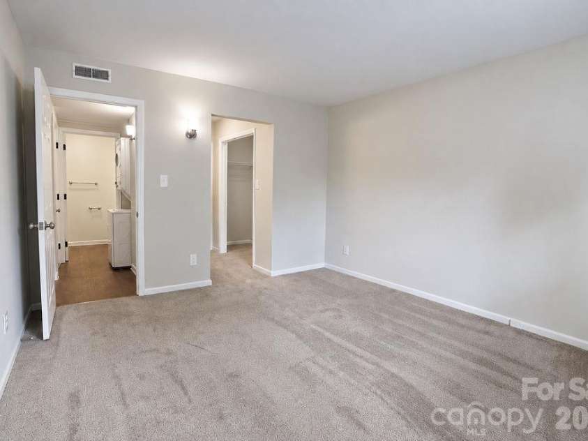 2102 Main Street, Kannapolis, NC 28081.  MLS# CAR4426090, YatesRealty ID 54870. 
