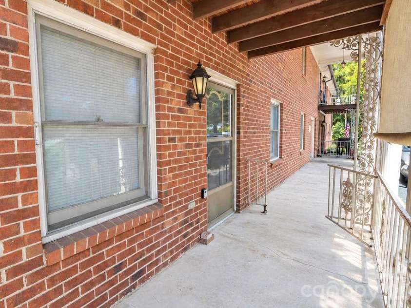 2102 Main Street, Kannapolis, NC 28081.  MLS# CAR4426090, YatesRealty ID 54870. 