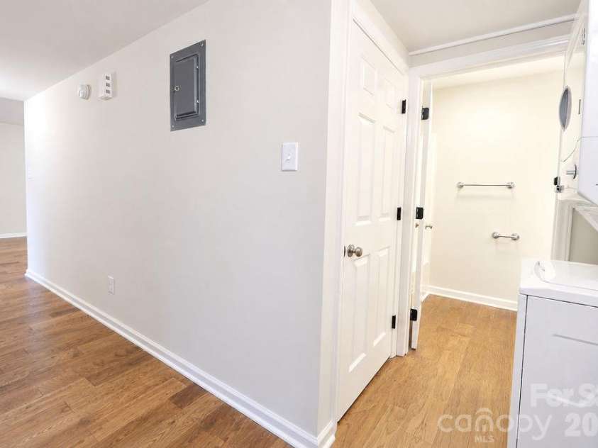 2102 Main Street, Kannapolis, NC 28081.  MLS# CAR4426090, YatesRealty ID 54870. 
