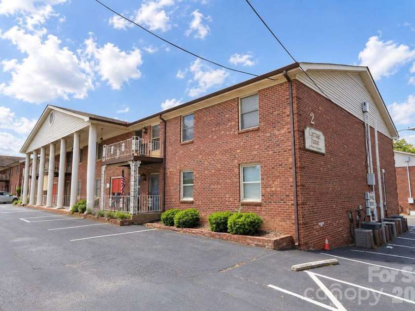 2102 Main Street, Kannapolis, NC 28081.  MLS# CAR4426090, YatesRealty ID 54870. 