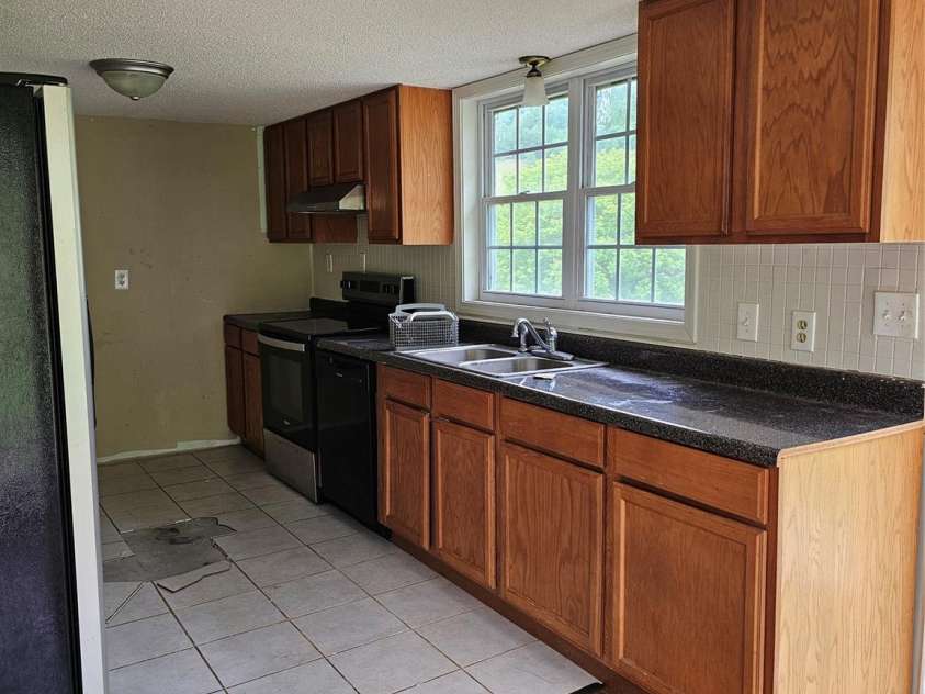 664 Water Street, Bakersville, NC 28705.  MLS# CAR4431236, YatesRealty ID 54871. 