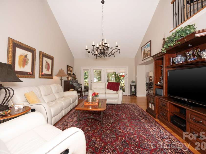109 Holly Circle, Bermuda Run, NC 27006.  MLS# CAR4429639, YatesRealty ID 54873. 