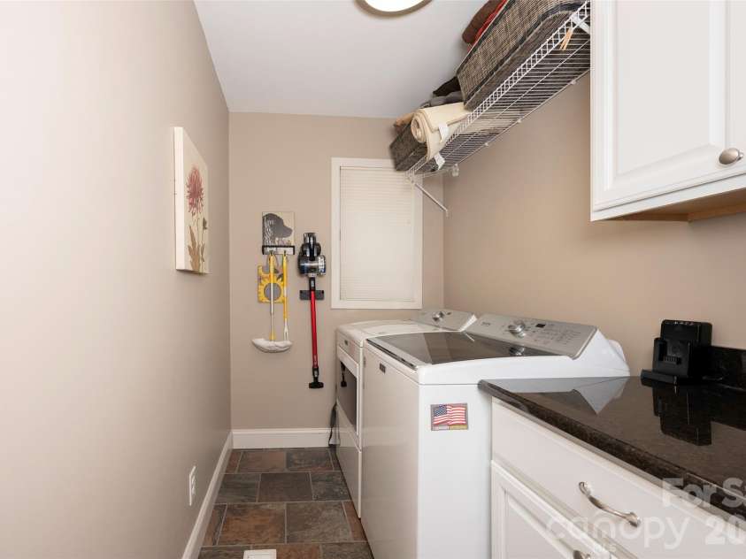 109 Holly Circle, Bermuda Run, NC 27006.  MLS# CAR4429639, YatesRealty ID 54873. 