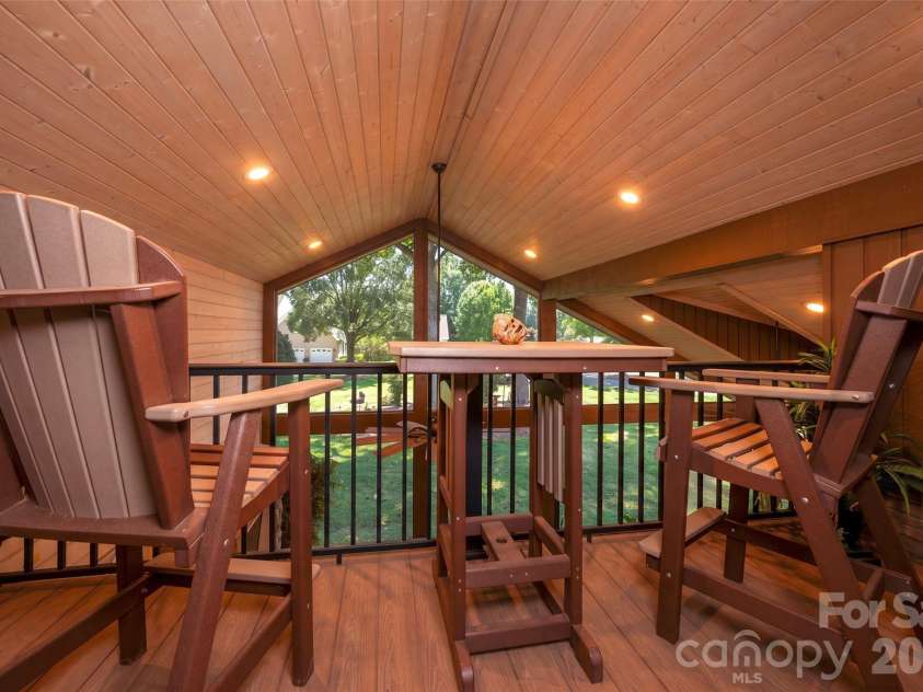 109 Holly Circle, Bermuda Run, NC 27006.  MLS# CAR4429639, YatesRealty ID 54873. 