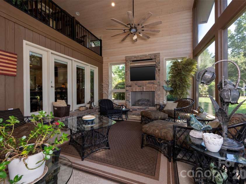 109 Holly Circle, Bermuda Run, NC 27006.  MLS# CAR4429639, YatesRealty ID 54873. 