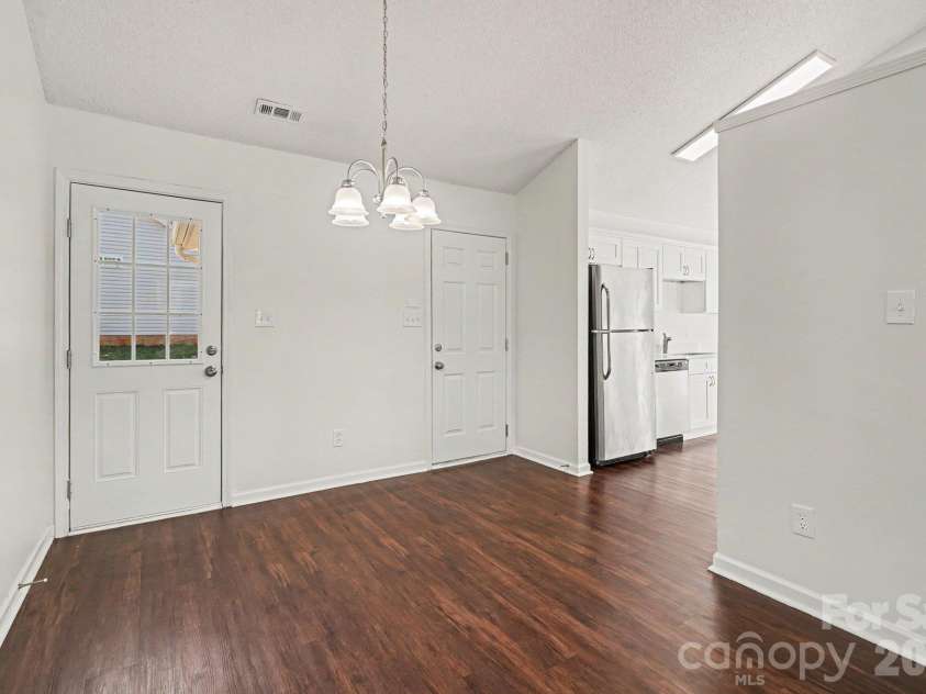 4609 Avalon Forest Lane, Charlotte, NC 28269.  MLS# CAR4430650, YatesRealty ID 54874. 
