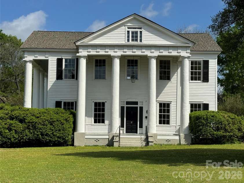 117 Academy Street, Union, SC 29379.  MLS# CAR4431166, YatesRealty ID 54876. 