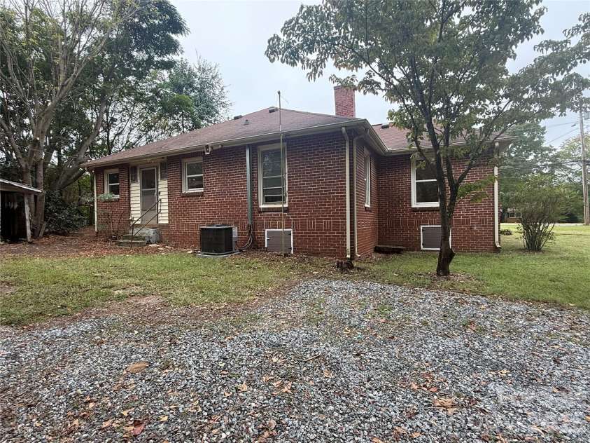 1111 Fallston Road, Shelby, NC 28150.  MLS# CAR4431528, YatesRealty ID 54878. 