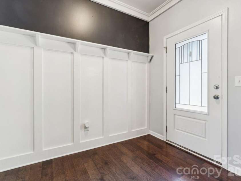 3018 Oakmere Road, Waxhaw, NC 28173.  MLS# CAR4431624, YatesRealty ID 54879. Entryway