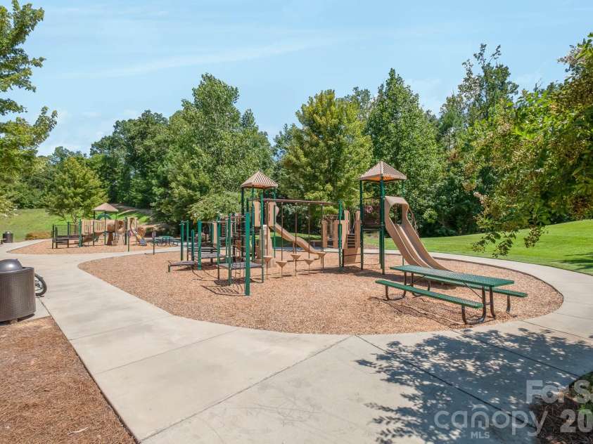 3018 Oakmere Road, Waxhaw, NC 28173.  MLS# CAR4431624, YatesRealty ID 54879. Playground