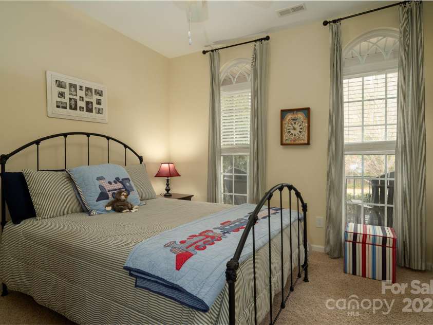 4006 Hickory View Drive, Fort Mill, SC 29707.  MLS# CAR4229187, YatesRealty ID 5488. 