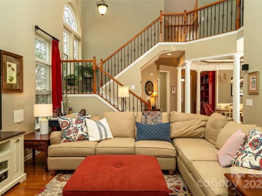 4006 Hickory View Drive, Fort Mill, SC 29707.  MLS# CAR4229187, YatesRealty ID 5488. 