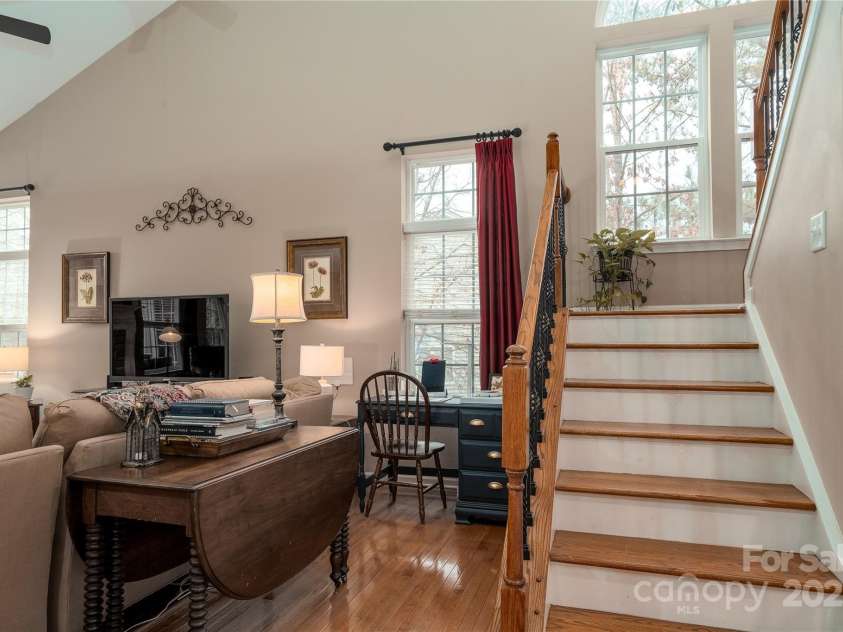 4006 Hickory View Drive, Fort Mill, SC 29707.  MLS# CAR4229187, YatesRealty ID 5488. 