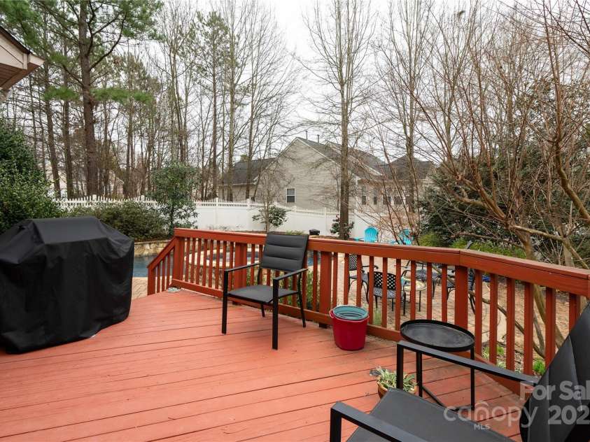 4006 Hickory View Drive, Fort Mill, SC 29707.  MLS# CAR4229187, YatesRealty ID 5488. 