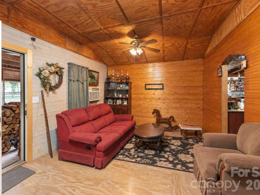6958 NC Hwy 9 Highway, Columbus, NC 28722.  MLS# CAR4429914, YatesRealty ID 54884. 