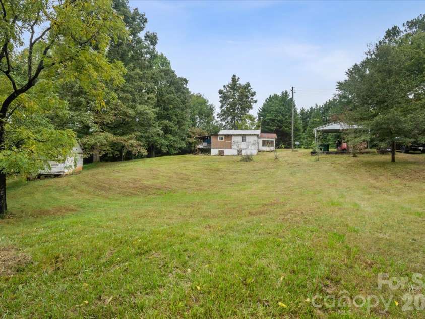 6958 NC Hwy 9 Highway, Columbus, NC 28722.  MLS# CAR4429914, YatesRealty ID 54884. 