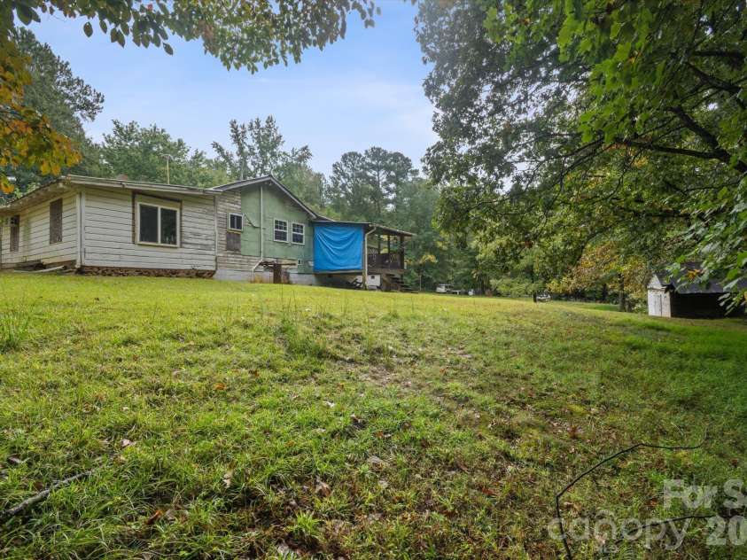 6958 NC Hwy 9 Highway, Columbus, NC 28722.  MLS# CAR4429914, YatesRealty ID 54884. 