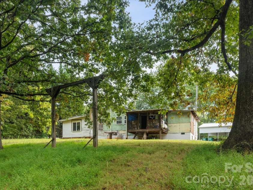 6958 NC Hwy 9 Highway, Columbus, NC 28722.  MLS# CAR4429914, YatesRealty ID 54884. 