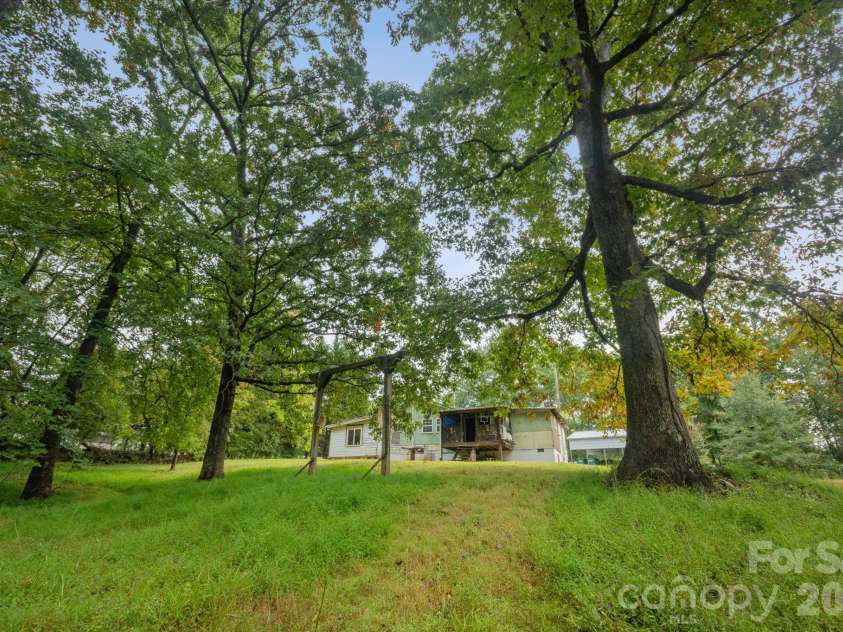 6958 NC Hwy 9 Highway, Columbus, NC 28722.  MLS# CAR4429914, YatesRealty ID 54884. 
