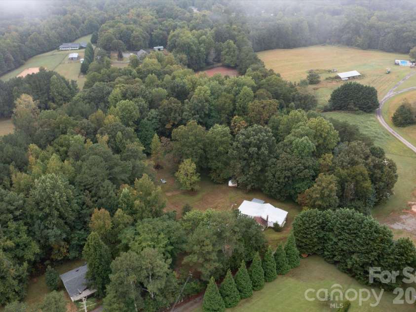 6958 NC Hwy 9 Highway, Columbus, NC 28722.  MLS# CAR4429914, YatesRealty ID 54884. 