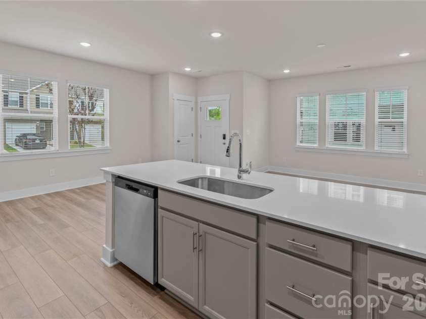 485 Etna Street, Gastonia, NC 28052.  MLS# CAR4395843, YatesRealty ID 54886. 