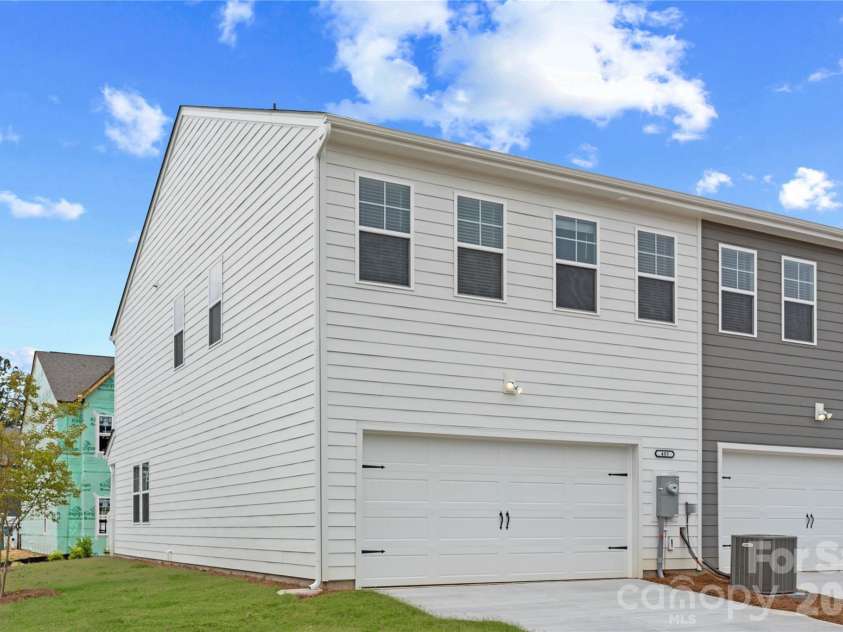 485 Etna Street, Gastonia, NC 28052.  MLS# CAR4395843, YatesRealty ID 54886. 